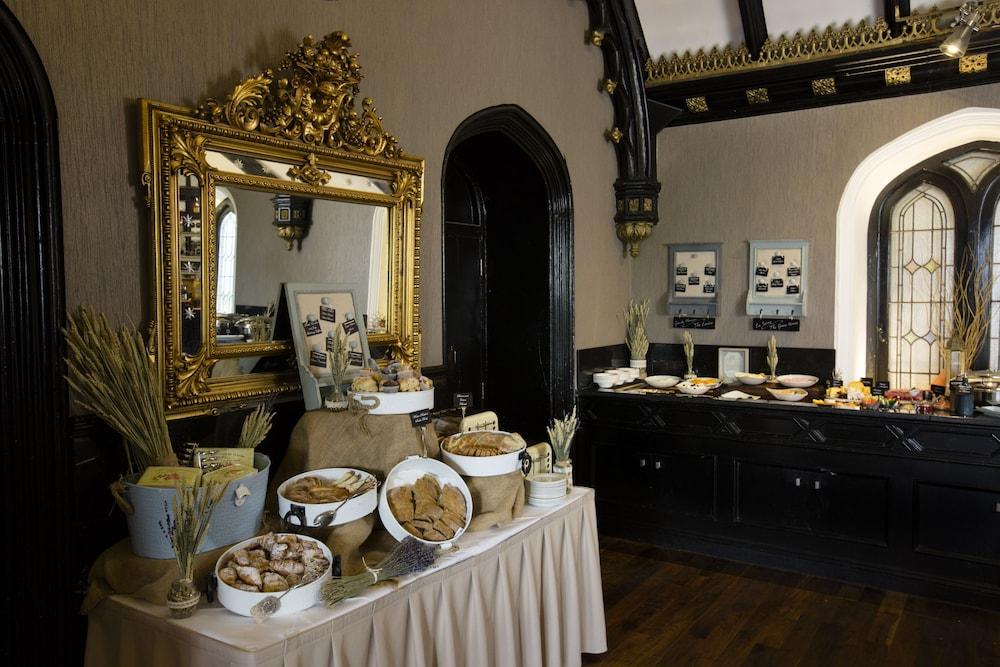 Clontarf Castle Hotel Dublin Exterior foto