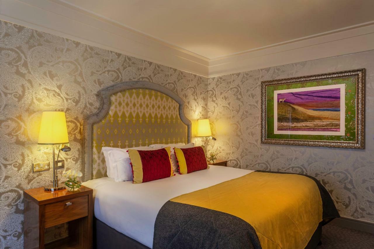 Clontarf Castle Hotel Dublin Exterior foto